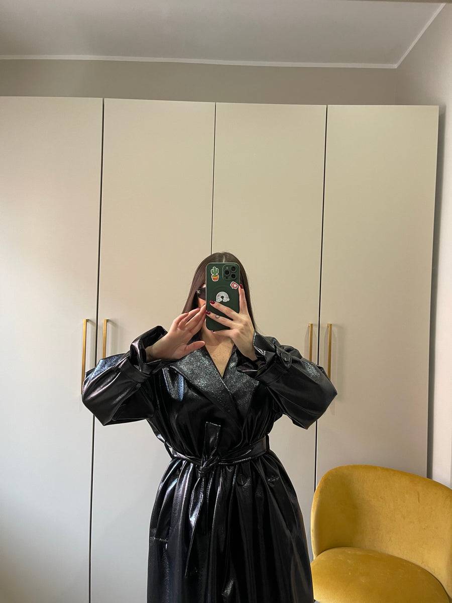 Lovely Sisters Trench in vinile nero Fino Al -60%