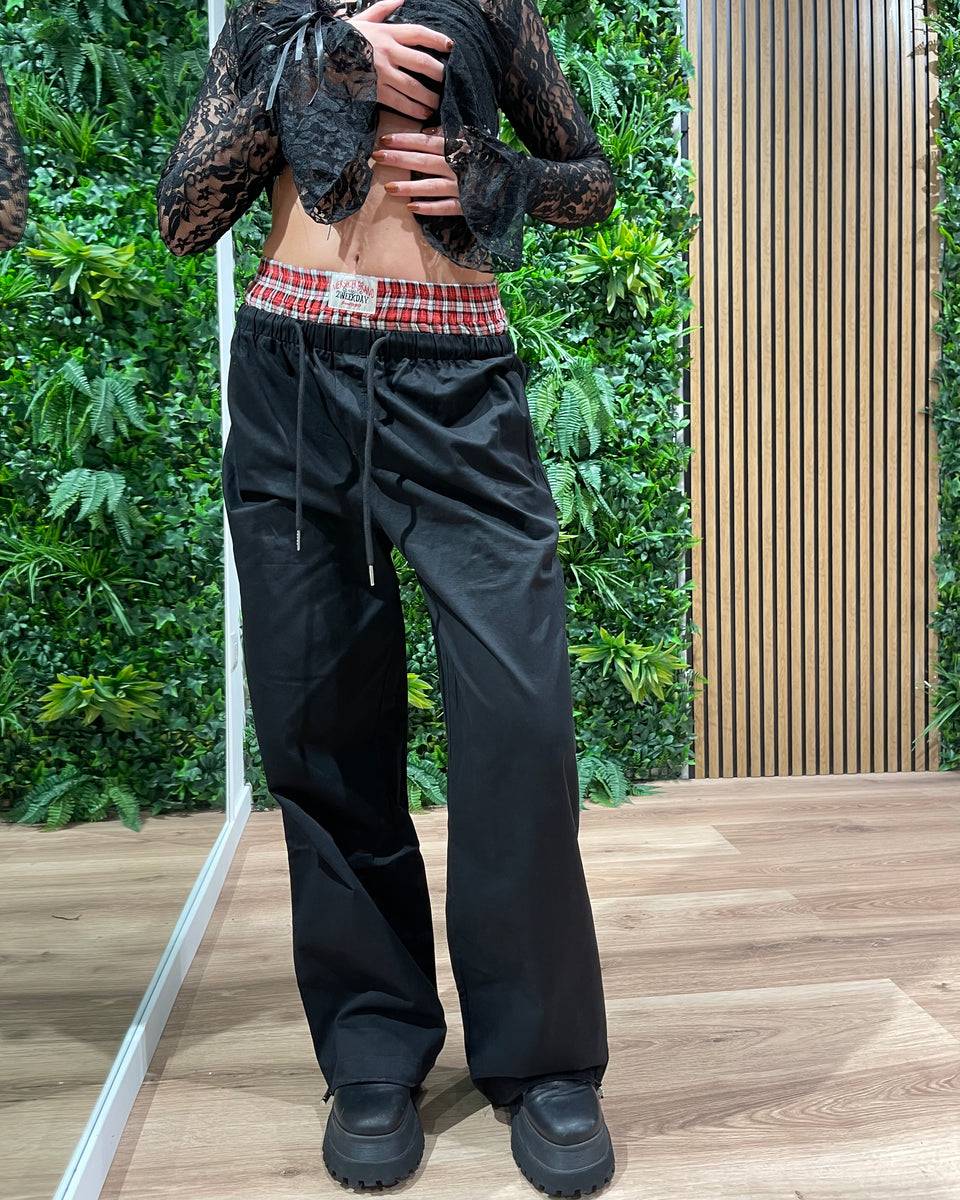 Lovely Sisters Pantalone cowboy nero Affare Del Giorno
