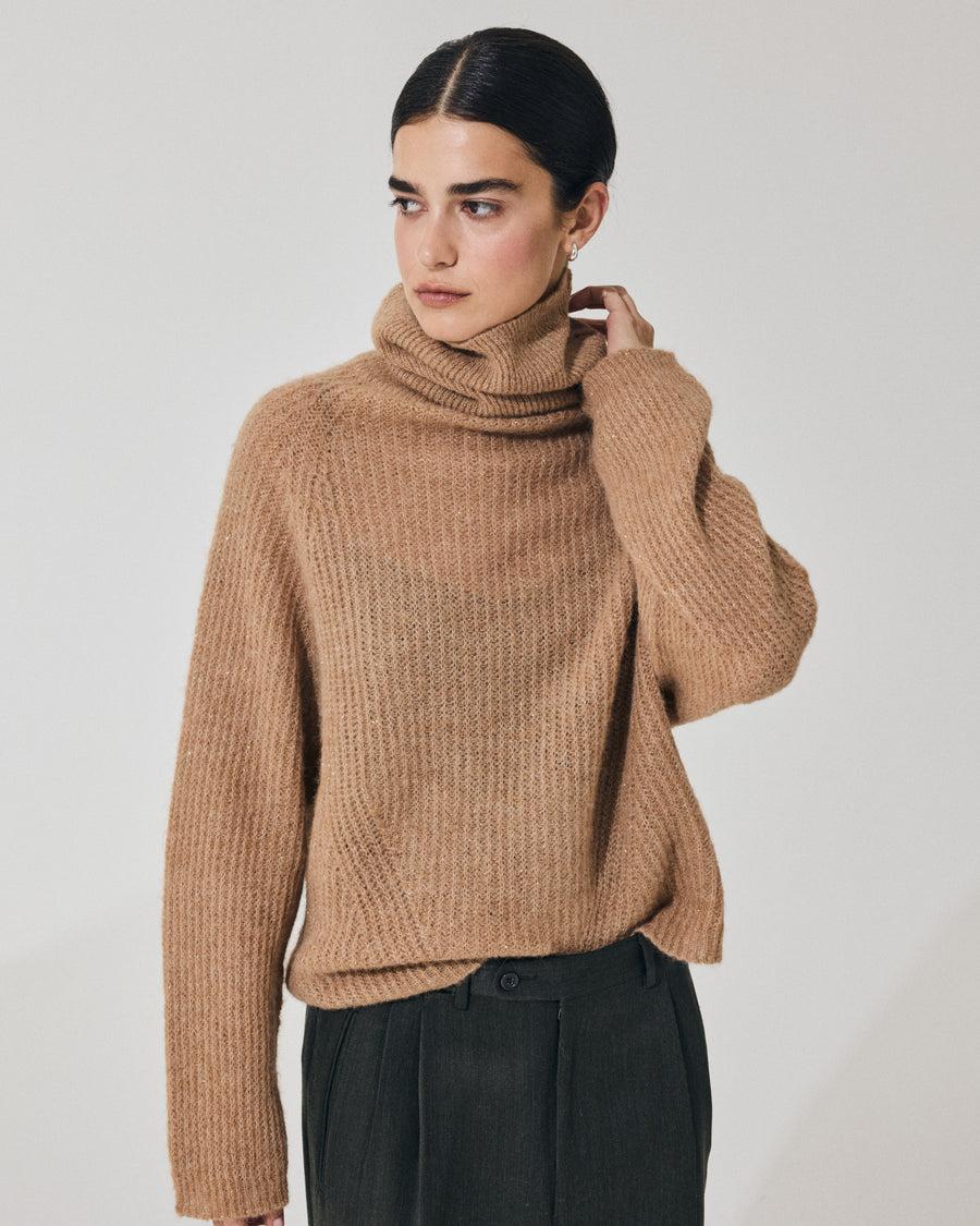 Scaglione TURTLE NECK RAGLAN GLITTER CARAMEL Economico