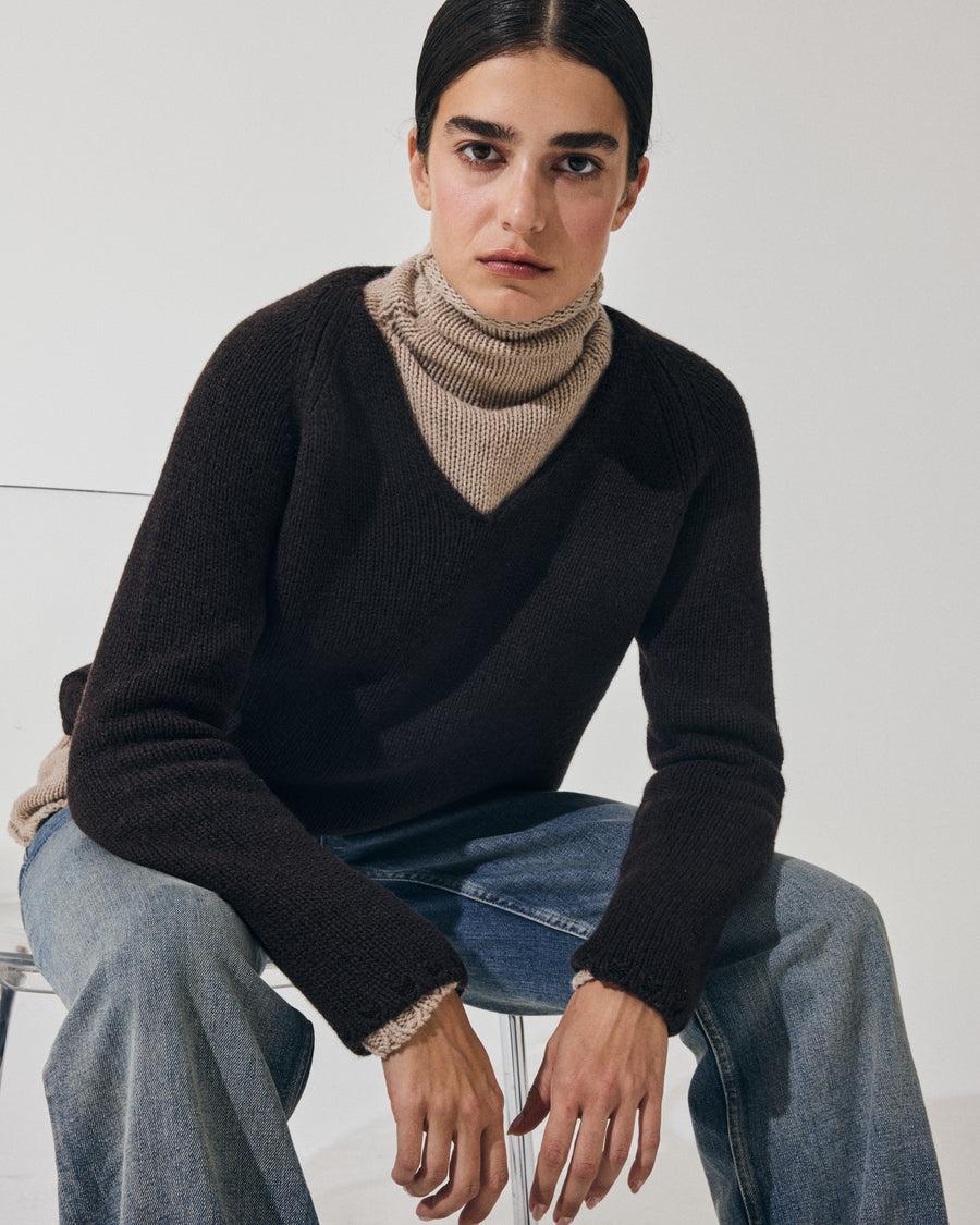 Scaglione V NECK SUPER SOFT EBANO Promozione