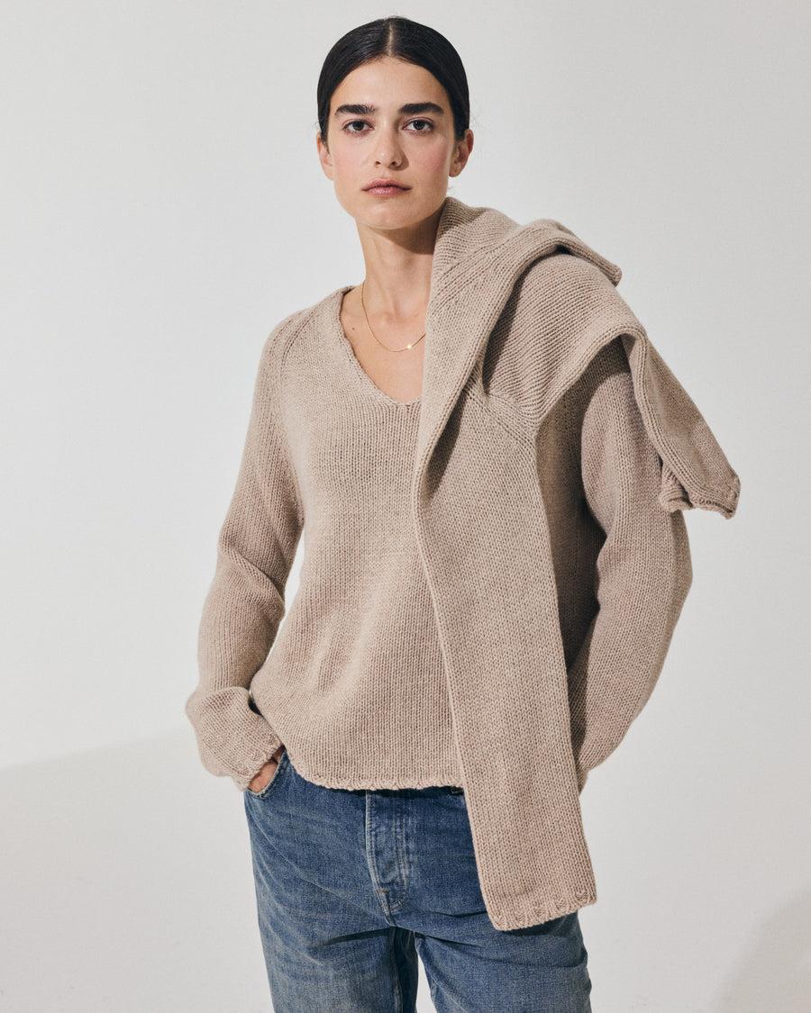 Scaglione V NECK SUPER SOFT SAND Pezzi Unici