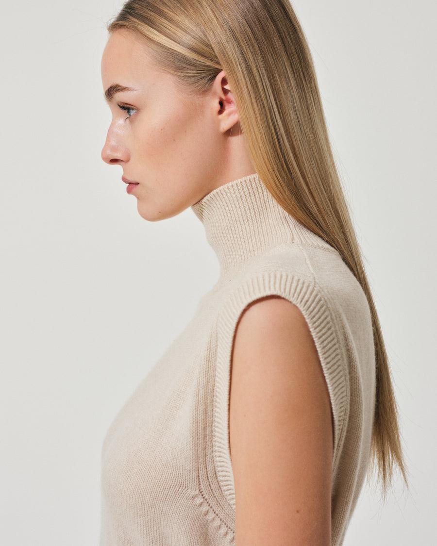 Scaglione GILET TURTLE NECK RIBBED SIDES BEIGE Consegna Veloce