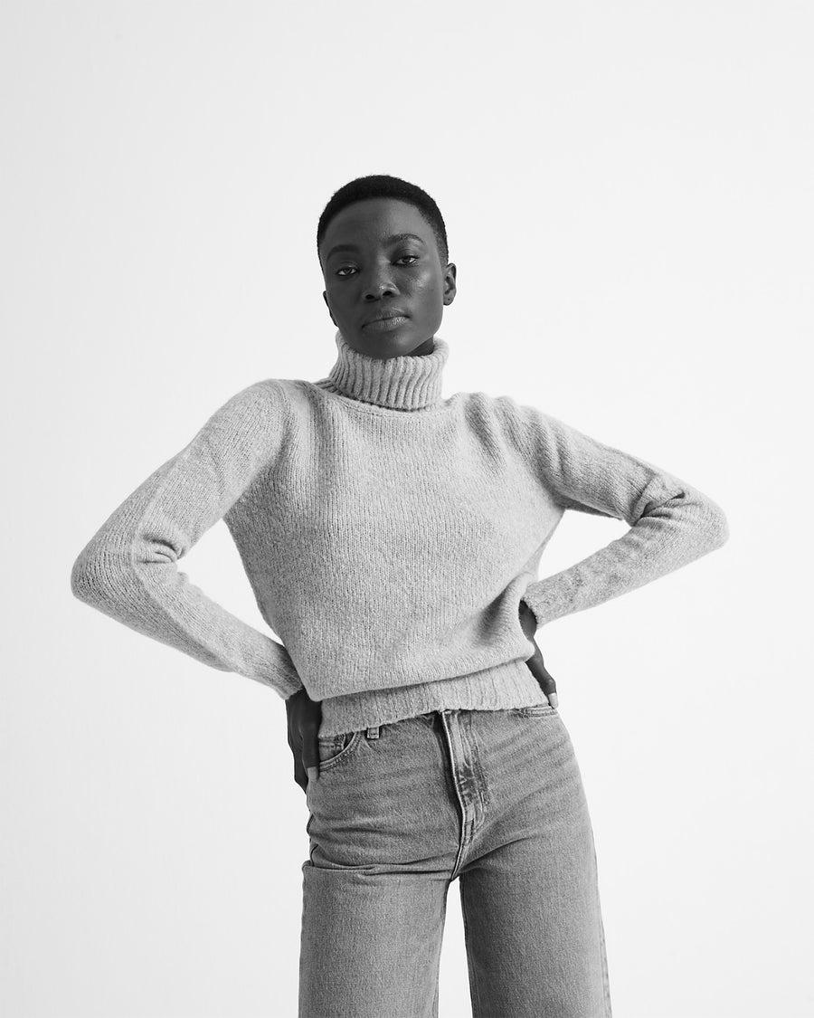Scaglione TURTLE NECK SEAMLESS PUFFED MILK Qualità Garantita