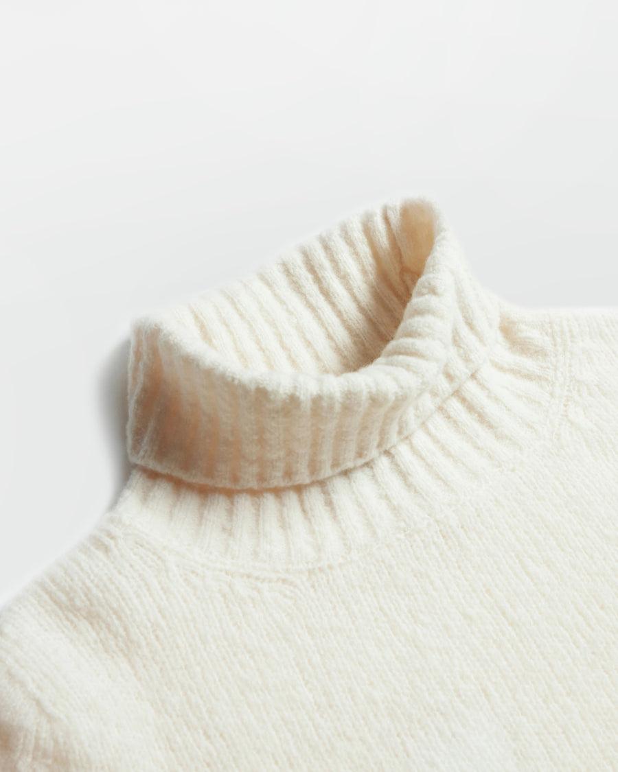 Scaglione TURTLE NECK SEAMLESS PUFFED MILK Qualità Garantita