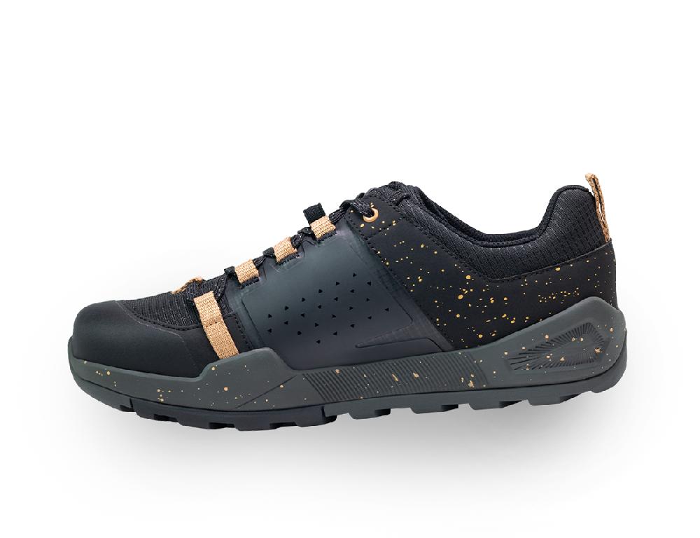 Sidi ATOMUS - print black / Millennium / 36 Fino Al -60%