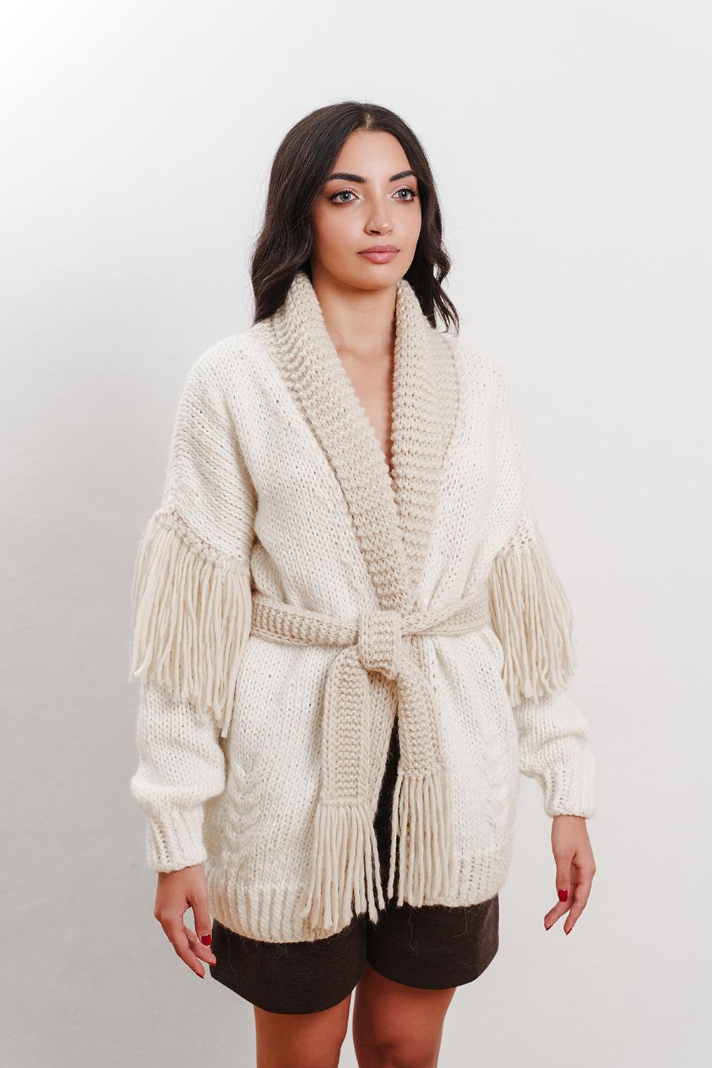Tricot à Porter Cardigan collo a scialle cintura e frange sul giro manica basso In Vendita