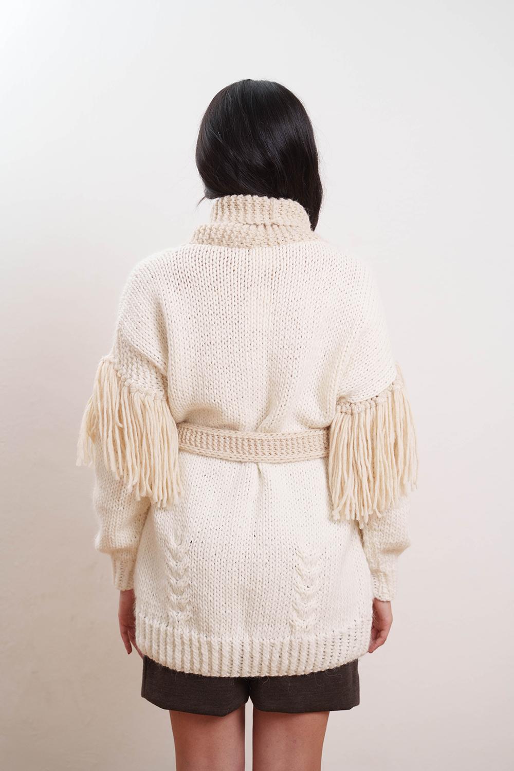 Tricot à Porter Cardigan collo a scialle cintura e frange sul giro manica basso In Vendita
