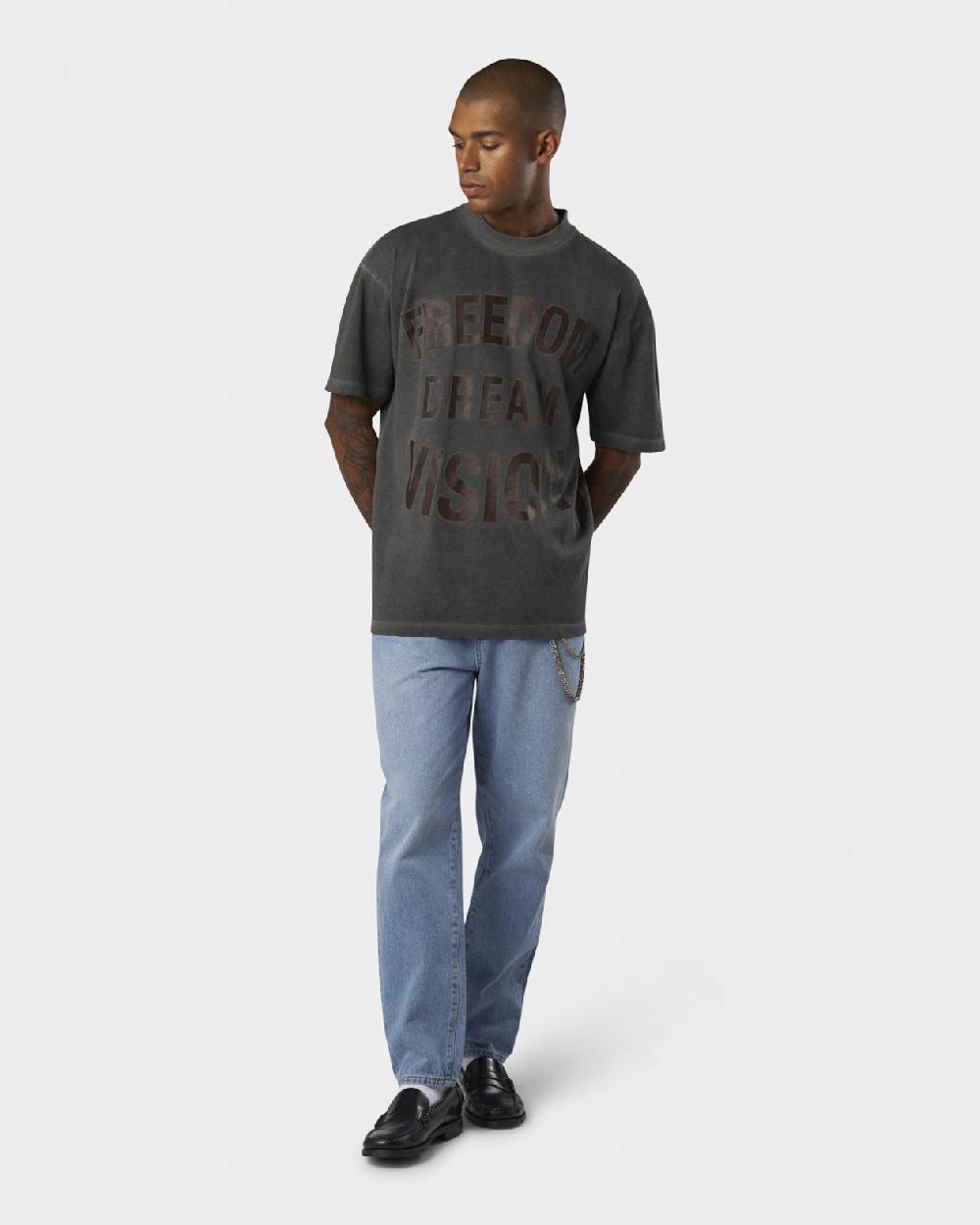 Vision Of Super COLD WASH T-SHIRT WITH FREEDOM PRINT ON FRONT AND METAL LABEL Convenienza