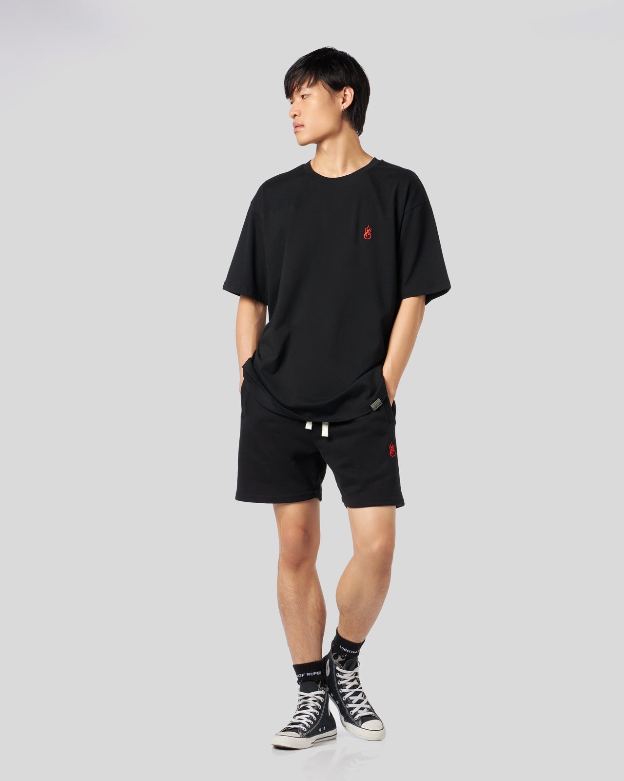 Vision Of Super BLACK T-SHIRT WITH FLAMES LOGO Saldi