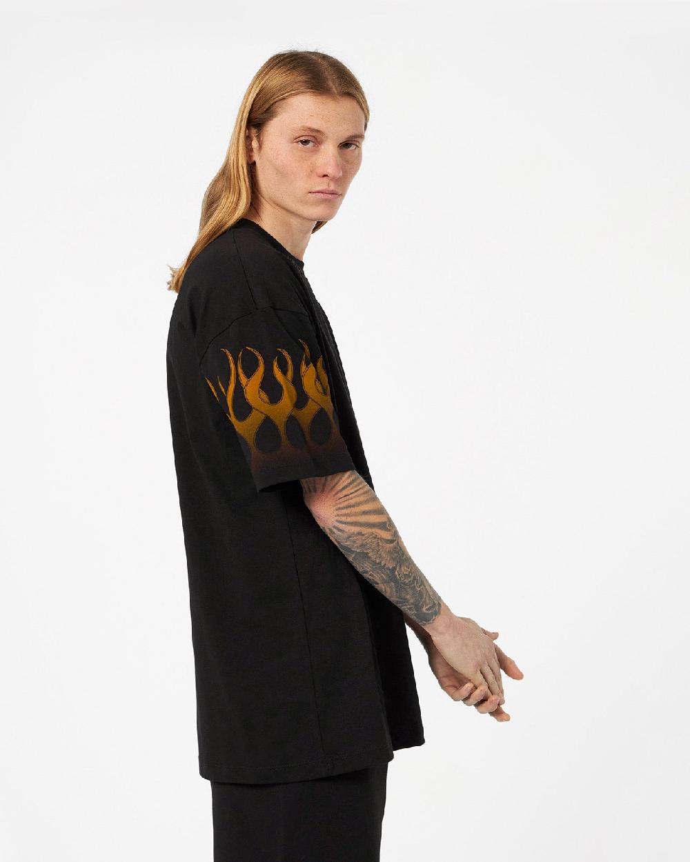 Vision Of Super BLACK T-SHIRT WITH ORANGE FLAMES Vendita