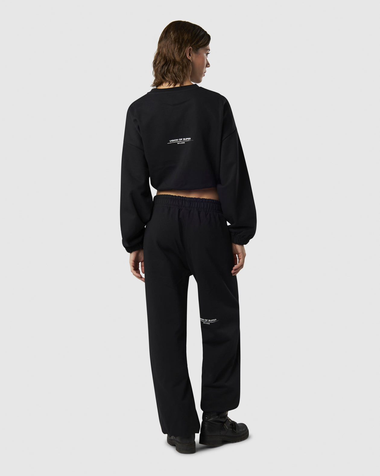 Vision Of Super BLACK CROP CREWNECK WITH EMBROIDERED FLAME LOGO ON FRONT AND PRINTED LOGO ON BACK Vendita Economica