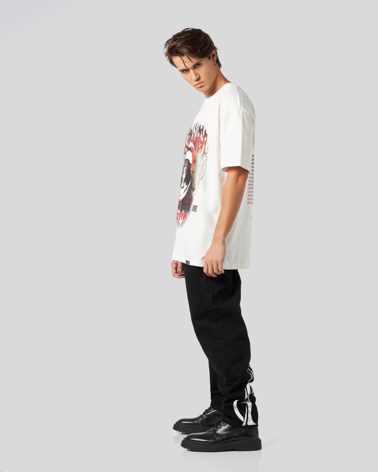Vision Of Super BLACK DENIM JEANS WITH PRINTED FLAMES AND LOGO Saldi